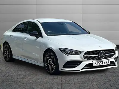 Begagnad Mercedes CLA180 AMG Line Premium 136 HK (100 kW) 2023 Vit Sedan