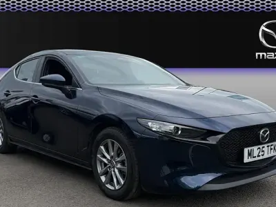 Usado Mazda 3 Center-Line 140 CV (102 kW) 2025 Azul Utilitario