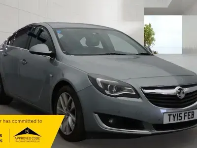 Używany Vauxhall Insignia SRi 163 KM (119 kW) 2016 Srebrny Hatchback