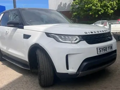 Used Land Rover Discovery SE 306 HP (225 kW) 2018 White SUV
