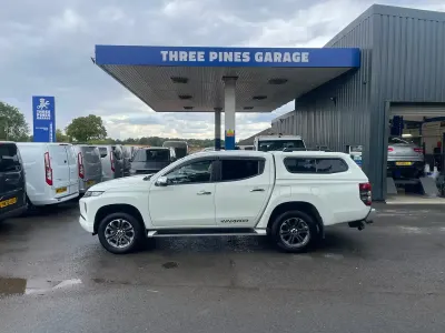 Used Mitsubishi L200 Warrior 150 HP (110 kW) 2019 White Pickup