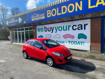Used Mazda 2 2012 Red Hatchback