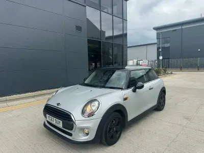 Used Mini Cooper Hatch 135 HP (99 kW) 2017 Silver Hatchback