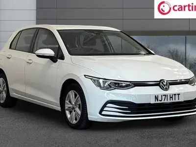 Used VW Golf VIII Life 131 HP (96 kW) 2024 Hatchback