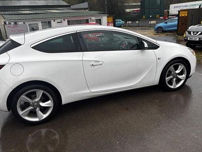 Used Vauxhall Astra GTC SRi 140 HP (102 kW) 2015 Coupe