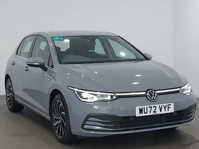Begagnad VW Golf VIII Style 150 HK (110 kW) 2022 Grå Halvkombi