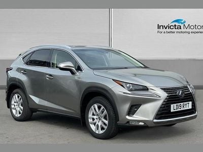 Usado Lexus NX300h 197 CV (144 kW) 2019 Plateado SUV
