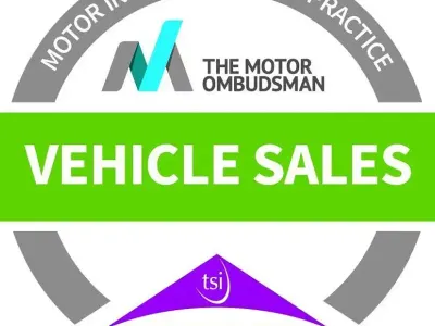 Used Toyota C-HR 122 HP (89 kW) 2019 Blue/black SUV