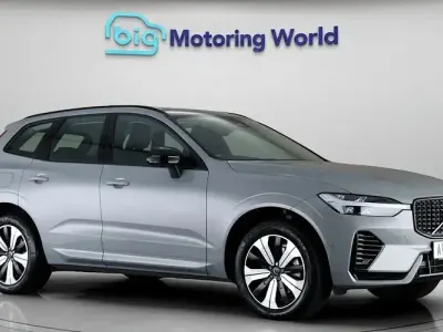 Used Volvo XC60 Plus 350 HP (257 kW) 2024 Grey SUV