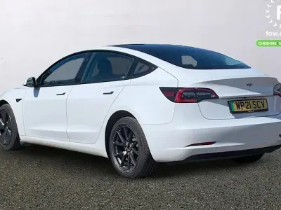 Used Tesla Model 3 Standard Range 208 kW (283 HP) 2021 White Sedan