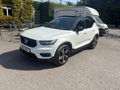 Used Volvo XC40 190 HP (139 kW) 2018 White SUV