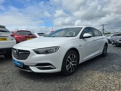 Used Vauxhall Insignia Design Edition 110 HP (80 kW) 2017