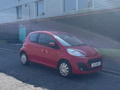 Used Peugeot 107 Access 2013 Red Hatchback