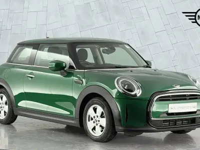Used Mini Cooper Classic 134 HP (98 kW) 2023 Green Hatchback