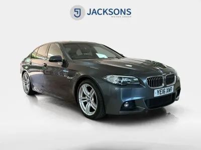 Usado BMW 520 M Sport 190 CV (139 kW) 2016 Gris Berlina