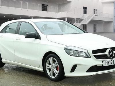Used Mercedes A180 SE 2016 Cirrus white Hatchback
