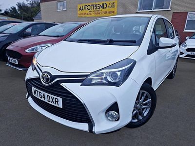 White Used 2014 Toyota Yaris Hatchback | £6,397 (Fair price)