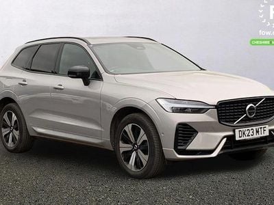Usado Volvo XC60 Plus 349 HP (256 kW) 2023 Prateado SUV