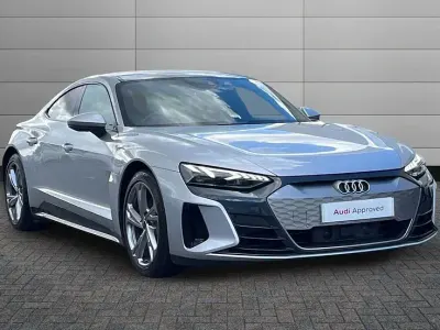 Used Audi e-tron GT quattro Comfort 389 kW (530 HP) 2023 Silver Sedan