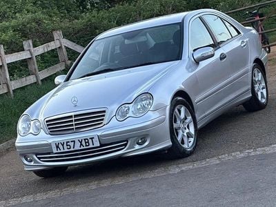 Begagnad Mercedes C180