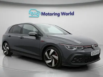 Second-hand VW Golf VIII GTI 245 CP (180 kW) 2022 Gri Hatchback
