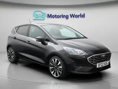 Gebraucht Ford Fiesta Titanium 125 PS (91 kW) 2022 Schwarz Kleinwagen