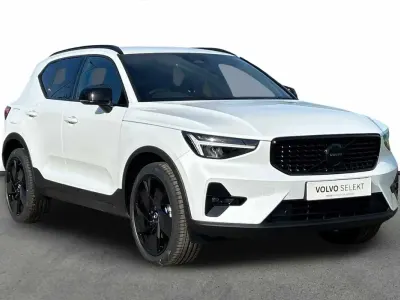 Used Volvo XC40 Plus 161 HP (118 kW) 2026 Black SUV
