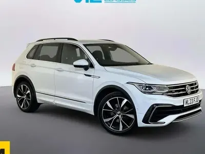 Second-hand VW Tiguan R-line 150 CP (110 kW) 2023 Alb SUV