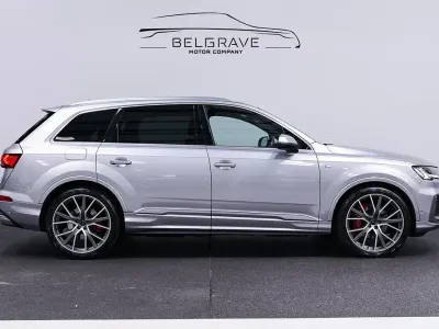 Używany Audi Q7 S-Line 231 KM (169 kW) 2022 Srebrny SUV