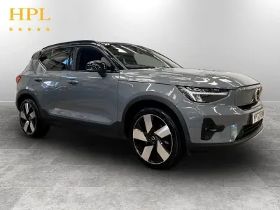 Usado Volvo XC40 Ultimate 169 kW (231 CV) 2023 Gris SUV