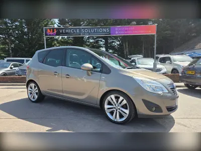 Used Vauxhall Meriva 130 HP (95 kW) 2014 Brown MPV