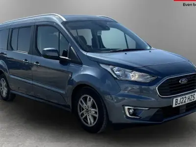 Used Ford Tourneo Titanium 120 HP (88 kW) 2021 Estate