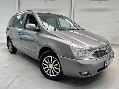 Used Kia Sedona 2010 Silver MPV