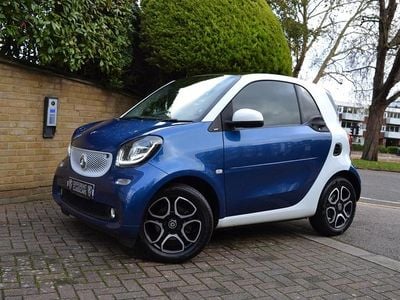 Blue Used 2016 Smart ForTwo Coupé Premium Coupe | £5,750 (Fair price)
