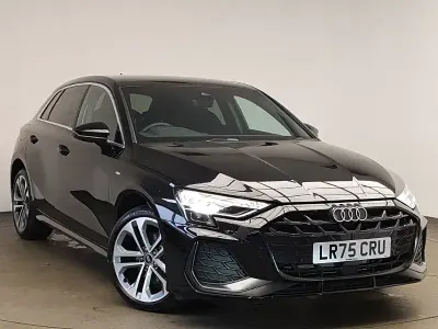 Begagnad Audi A3 e-tron S-Line 204 HK (150 kW) 2025 Svart Halvkombi
