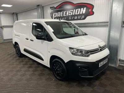 Used Citroën Berlingo PureTech 110 HP (80 kW) 2020 White MPV
