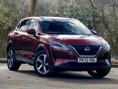Used Nissan Qashqai N-Connecta 190 HP (139 kW) 2023 Red SUV