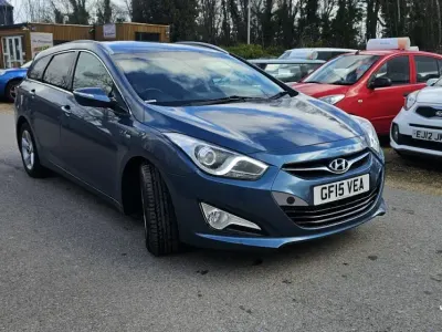 Used Hyundai i40 Style 134 HP (98 kW) 2015 Blue Estate