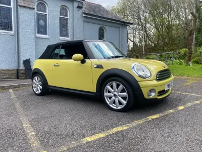 Usado Mini Cooper Cabriolet 2010 Amarelo Cabrios