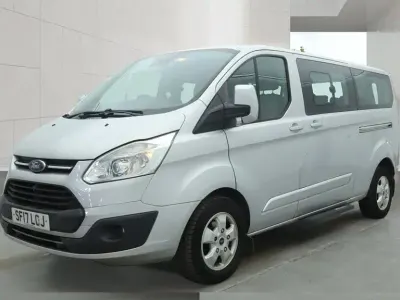 Used Ford Tourneo Custom Titanium 130 HP (95 kW) 2017 Silver Van