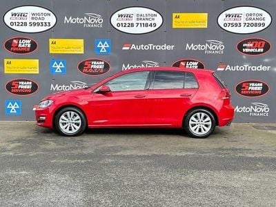 Used VW Golf VII SE 122 HP (89 kW) 2014 Red Hatchback