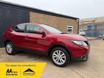 Used Nissan Qashqai Acenta 110 HP (80 kW) 2014 Red SUV