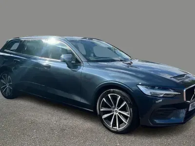 Used Volvo V60 Momentum 163 HP (119 kW) 2021 Blue Estate
