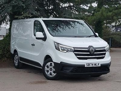 White Used 2024 Renault Trafic MPV | £22,298 (A bit pricey)