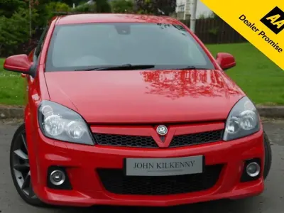 Used Vauxhall Astra 236 HP (173 kW) 2009 Red Hatchback