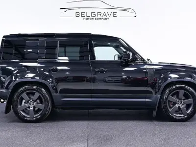 Used Land Rover Defender S 250 HP (183 kW) 2024 Black SUV
