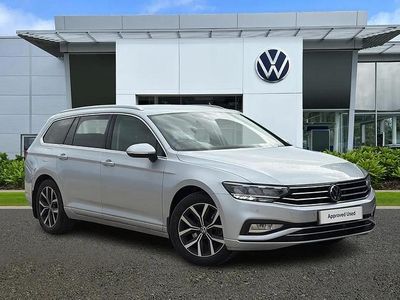 Used VW Passat SEL 150 HP (110 kW) 2023 Silver Estate