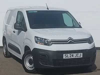 Used Citroën Berlingo 100 HP (73 kW) 2024 White MPV