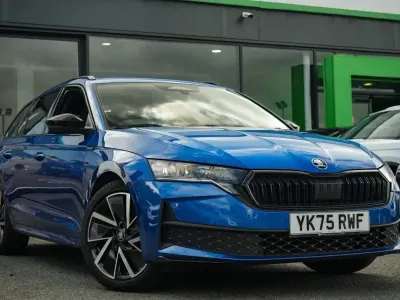 Used Skoda Octavia SportLine 147 HP (108 kW) 2025 Blue Estate