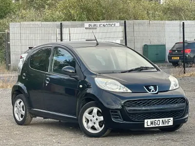 Used Peugeot 107 Envy 68 HP (50 kW) 2011 Black Hatchback